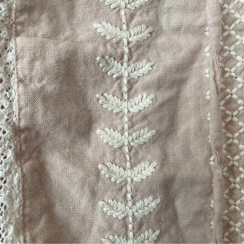 Mango Embroidered Linen Cotton Blouse Balloon  Sleeve washed pink sz med/6 - Picture 9 of 13